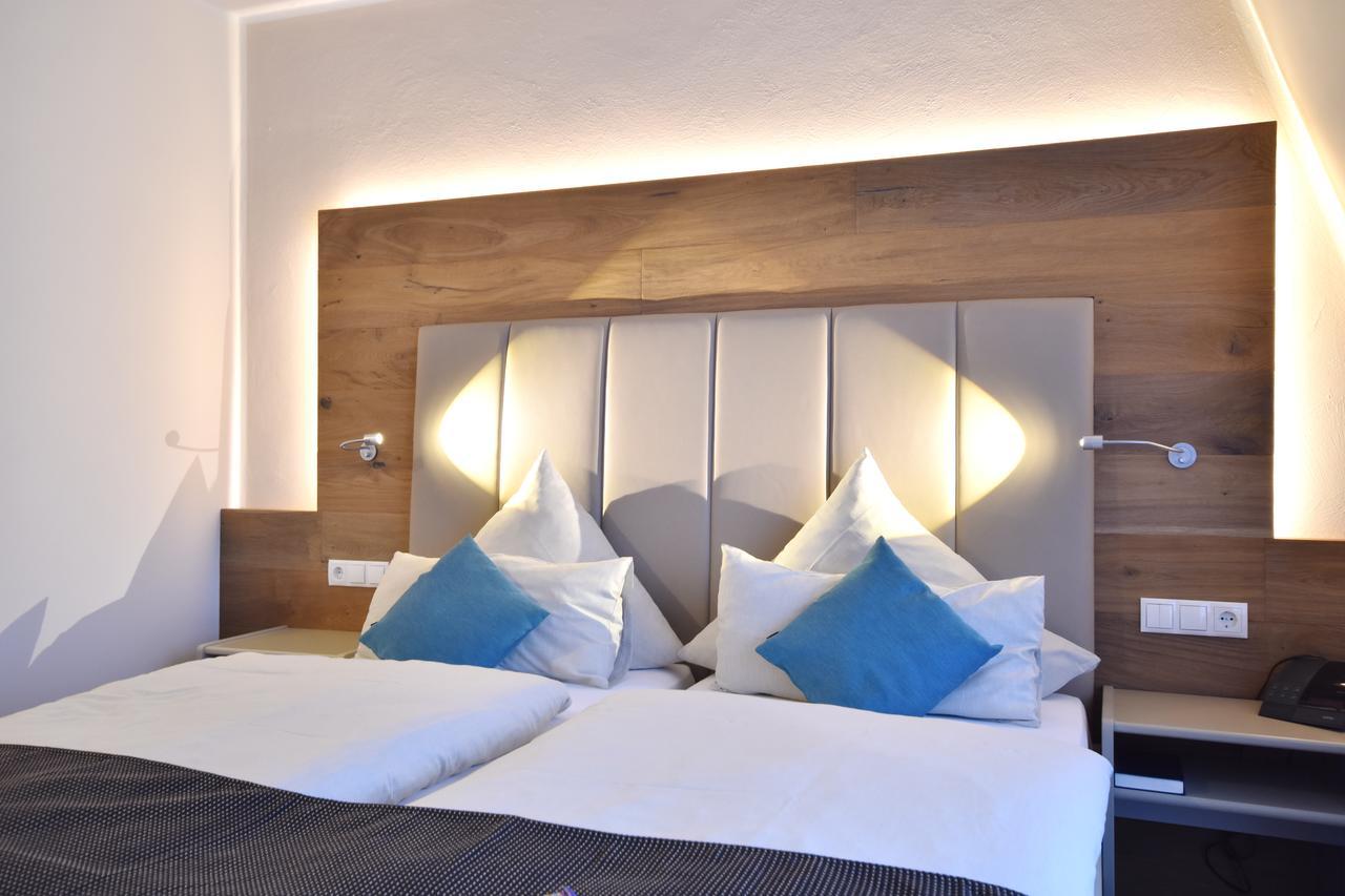 Hotel & Restaurant Zum Deutschen Hause Kirchhatten ภายนอก รูปภาพ