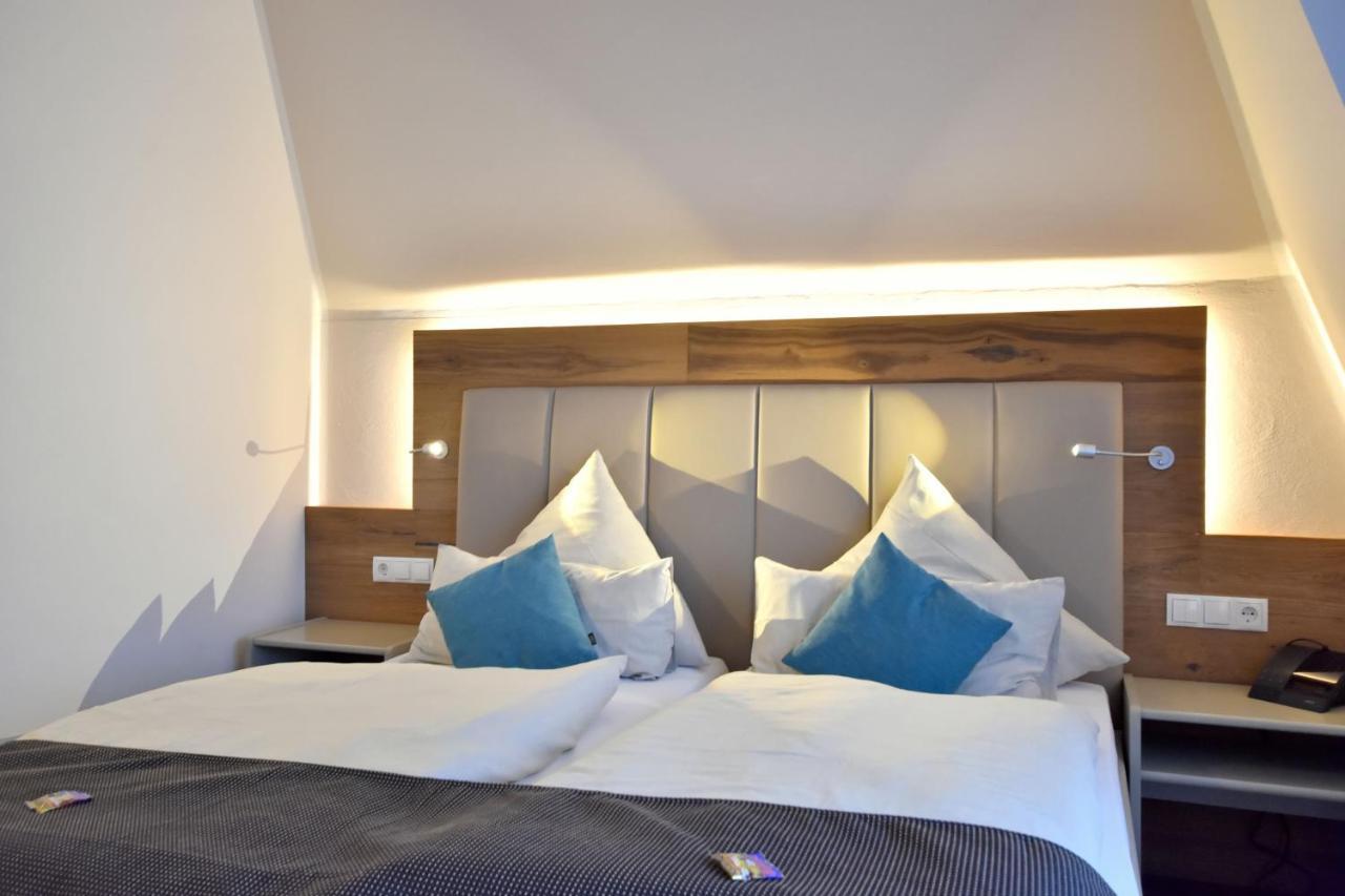 Hotel & Restaurant Zum Deutschen Hause Kirchhatten ภายนอก รูปภาพ